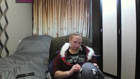 JenniDeep online show from February 21, 2:09 pm