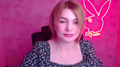 Jennifer online show from January 19, 6:45 am