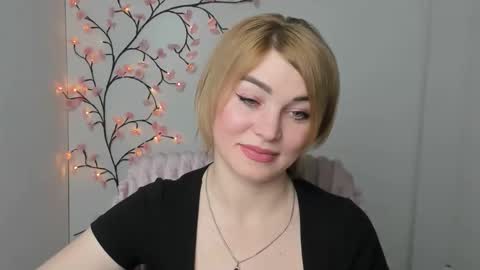 Jennifer online show from March 4, 10:29 pm