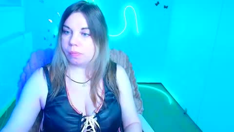 Jennifer online show from March 15, 9:13 am