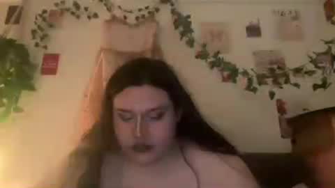 jennifer_robbie online show from July 26, 6:44 am