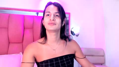 jennifer_t online show from February 4, 3:15 pm