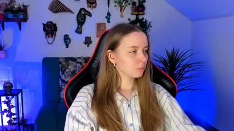 Jennifer online show from June 15, 2:53 pm