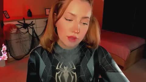 Snapshot of jenny__luv chatting on October 20, 8:19 am Jenny online show from October 20, 8:19 am