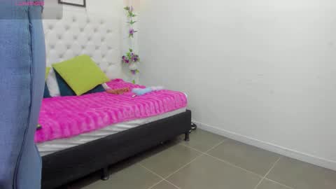 Snapshot of jenny_stark chatting on September 29, 7:35 pm jenny_stark online show from September 29, 7:35 pm