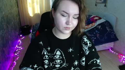 Jenny online show from April 2, 7:05 am