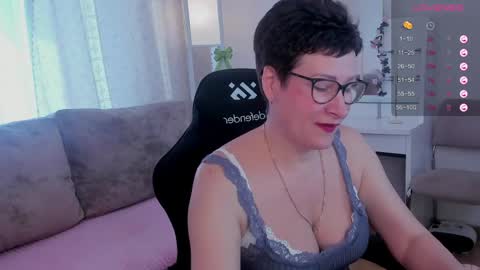 Jenny online show from May 12, 8:23 am