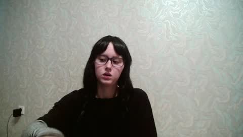 JennyOlset online show from June 16, 11:47 am