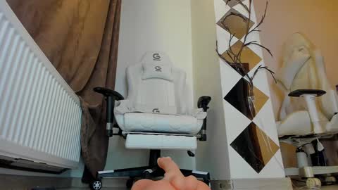 infamous blondiechloe.             Jennyjennywildd online show from November 19, 3:00 pm