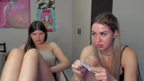 Hi hi We are Jessie and Betti online show from March 8, 5:22 pm