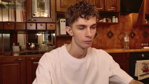 Jerry  online show from December 16, 8:37 pm