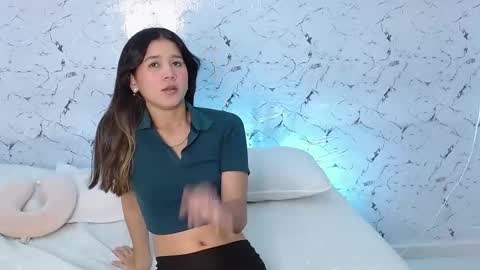 Snapshot of jessdant_luv chatting on October 11, 5:23 am Hello we are Jesse and Dante. online show from October 11, 5:23 am