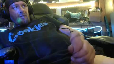 cummin0Nyou online show from April 13, 1:43 am