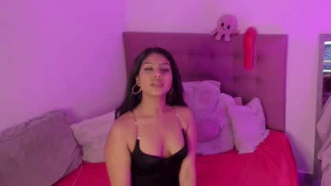 Snapshot of jessfortune chatting on February 19, 3:39 am Jess online show from February 19, 3:39 am