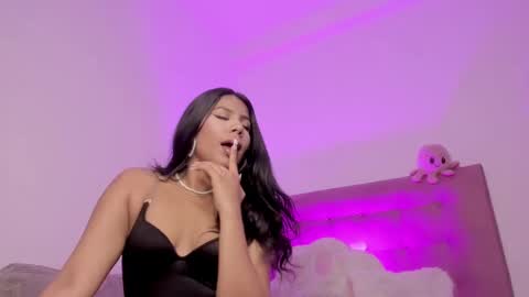 Snapshot of jessfortune chatting on December 4, 6:05 am Jess online show from December 4, 6:05 am