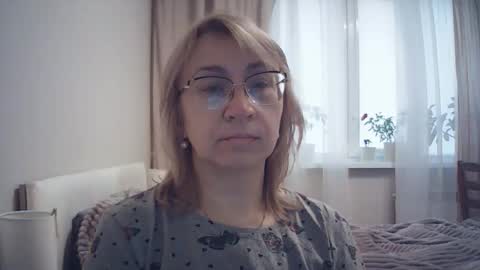 jessi_jina online show from March 18, 8:20 am