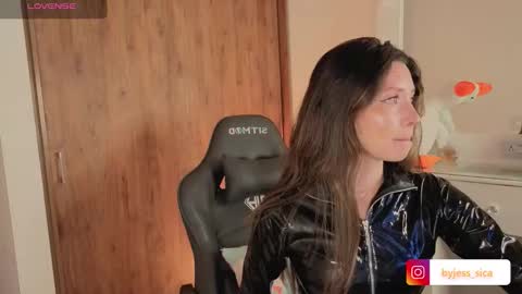 Snapshot of jessica__04 chatting on September 29, 12:42 am jessica__04 online show from September 29, 12:42 am