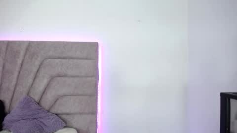 Jessica Kraft online show from February 10, 1:19 am