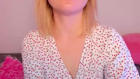 JessicaBeverly online show from March 14, 12:42 pm