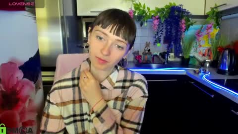 jessicaforris online show from April 9, 7:36 am