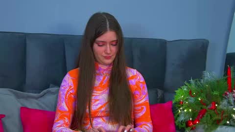 Jessica online show from December 3, 7:03 pm