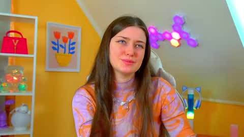 Jessica online show from April 14, 6:49 am