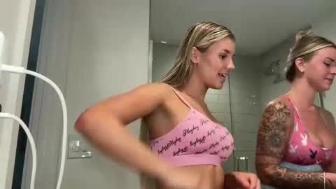 Snapshot of jessicaparkerrr chatting on October 16, 7:46 pm Jessica Parker online show from October 16, 7:46 pm