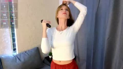Hi my names Jessica online show from July 13, 6:00 pm