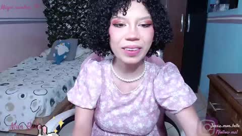 jessie_mon_belle online show from December 2, 6:57 am
