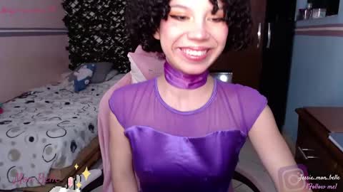 jessie_mon_belle online show from December 3, 7:05 am