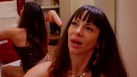 JessieJunee online show from October 4, 4:21 am