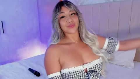 JessieMegan online show from November 14, 1:19 am