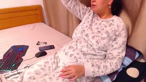 jessiestar3 online show from March 21, 2:33 pm