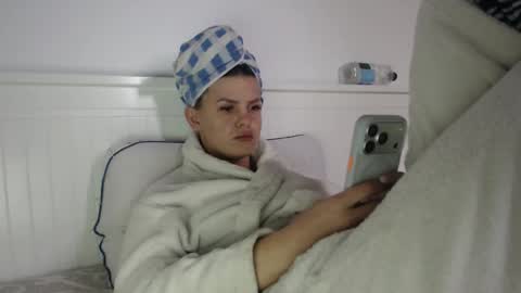 jessieryan online show from February 22, 6:28 am