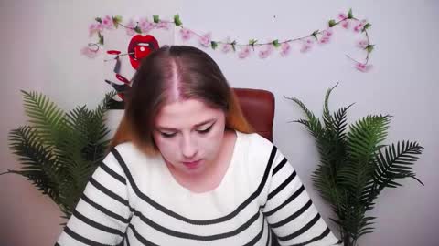 Jess online show from February 6, 7:56 am