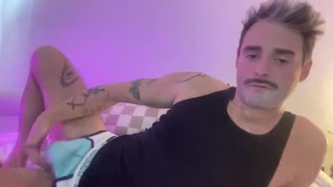 jessndjay1992 online show from October 1, 8:52 pm