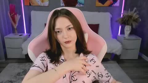 JesssWalker online show from May 19, 8:32 am