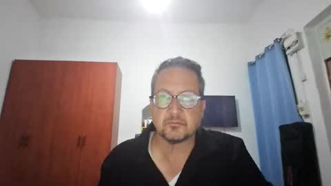 jewbitch1 online show from October 1, 2:21 am