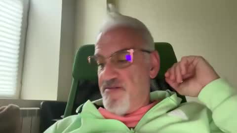 Snapshot of jewlronny chatting on September 29, 12:37 pm jewlronny online show from September 29, 12:37 pm