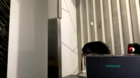 jhon online show from September 18, 2:43 pm