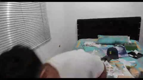  Jhonny Jr.  online show from December 18, 10:38 pm