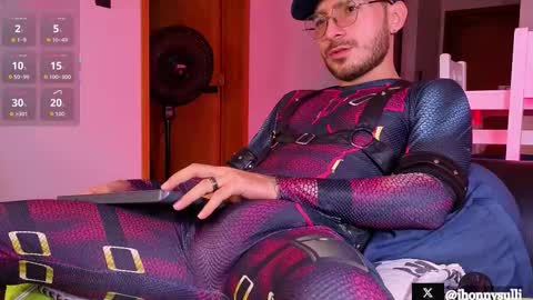 jhonny and friend online show from October 30, 3:56 pm