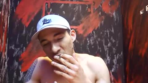 jhonny_thes28 online show from April 20, 12:13 am