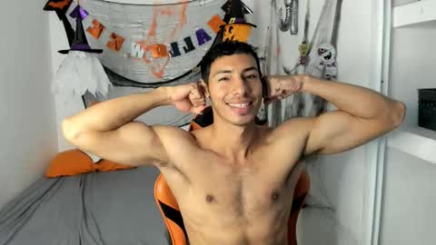 jhosep_hamilton online show from October 18, 7:18 pm