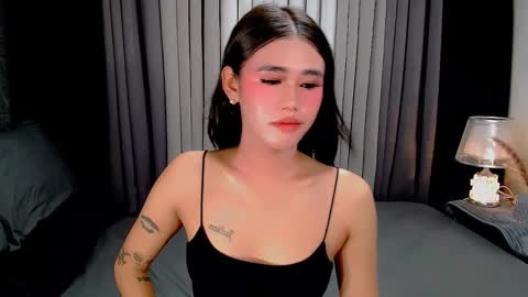 jhuliana_and_charles_room online show from October 22, 5:54 am