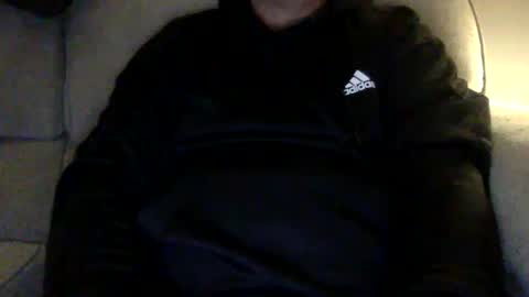 Snapshot of jimdowin chatting on December 4, 12:02 am jimdowin online show from December 4, 12:02 am