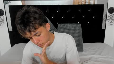 Jisus online show from November 17, 8:44 pm