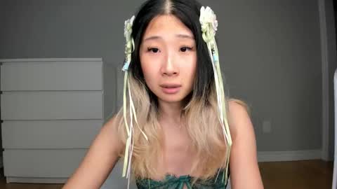 Jiwoo online show from March 10, 11:07 pm