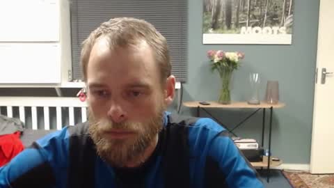 JamesJan van Rebel online show from October 11, 3:22 am