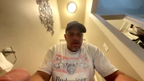 Snapshot of jlovindemsm chatting on October 3, 7:49 am Jimmy online show from October 3, 7:49 am